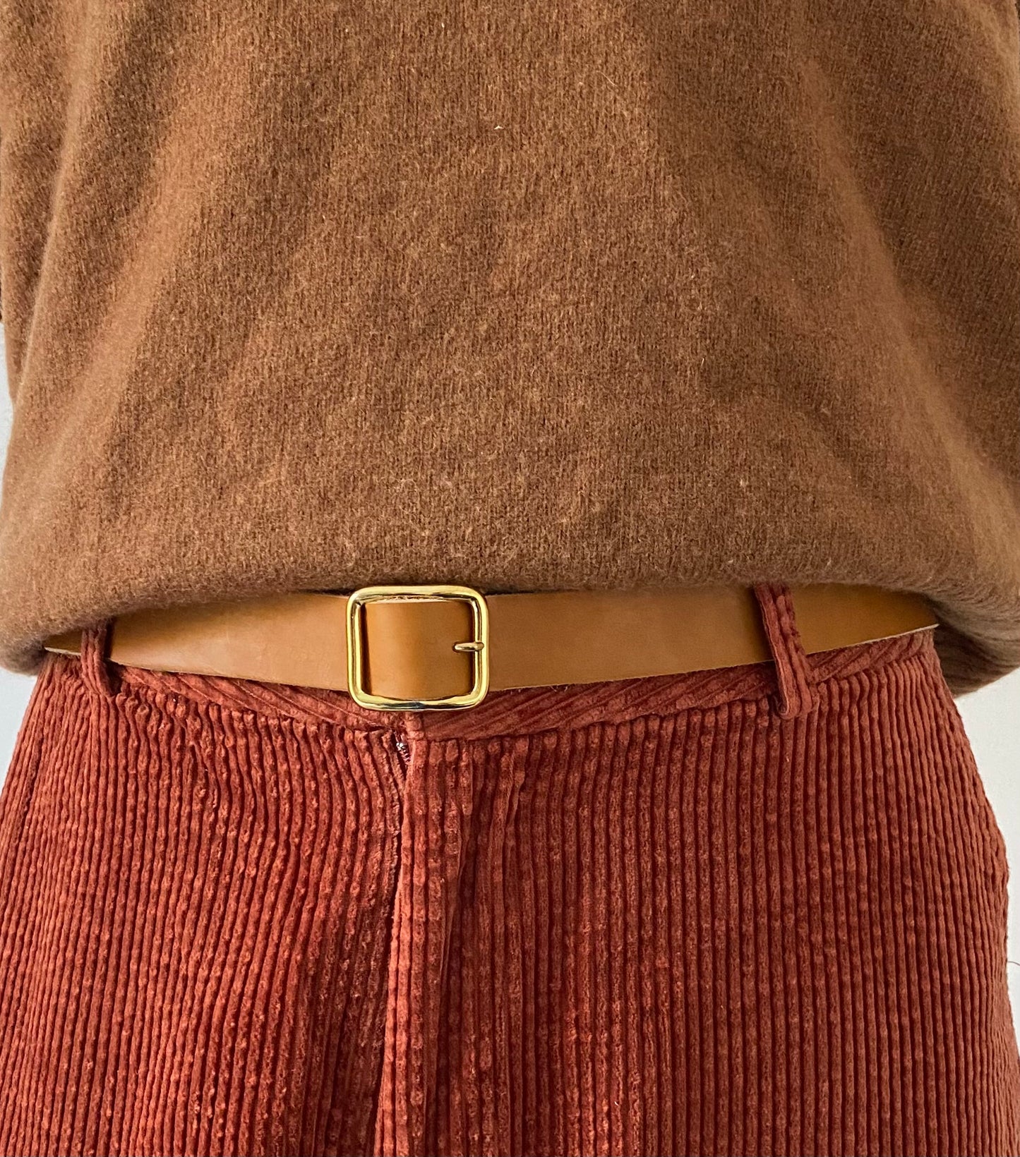 TRAVERSE ceinture fine boucle rectangulaire cuir naturel