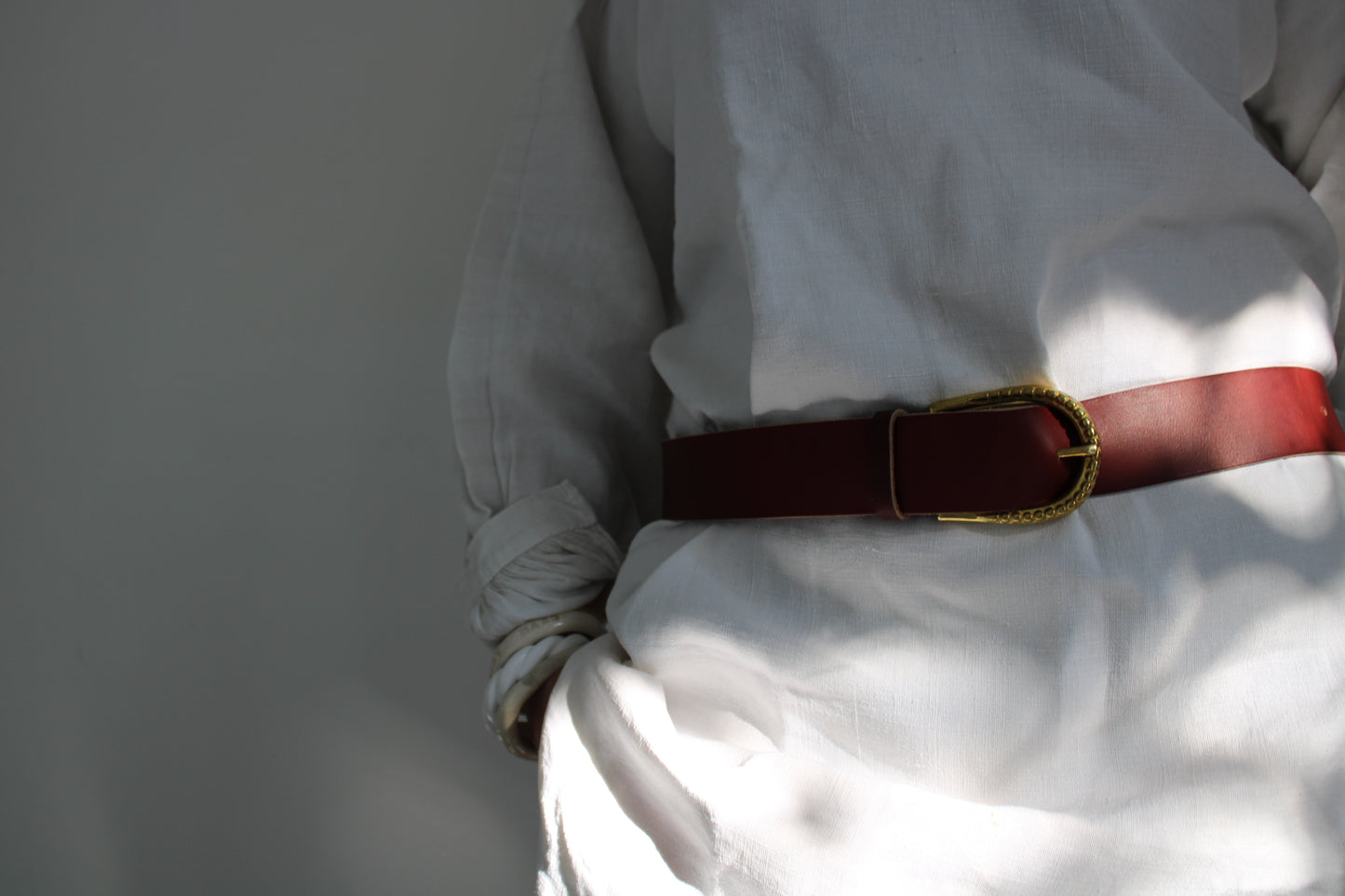 ceinture boucle perle classique cuir lie-de-vin