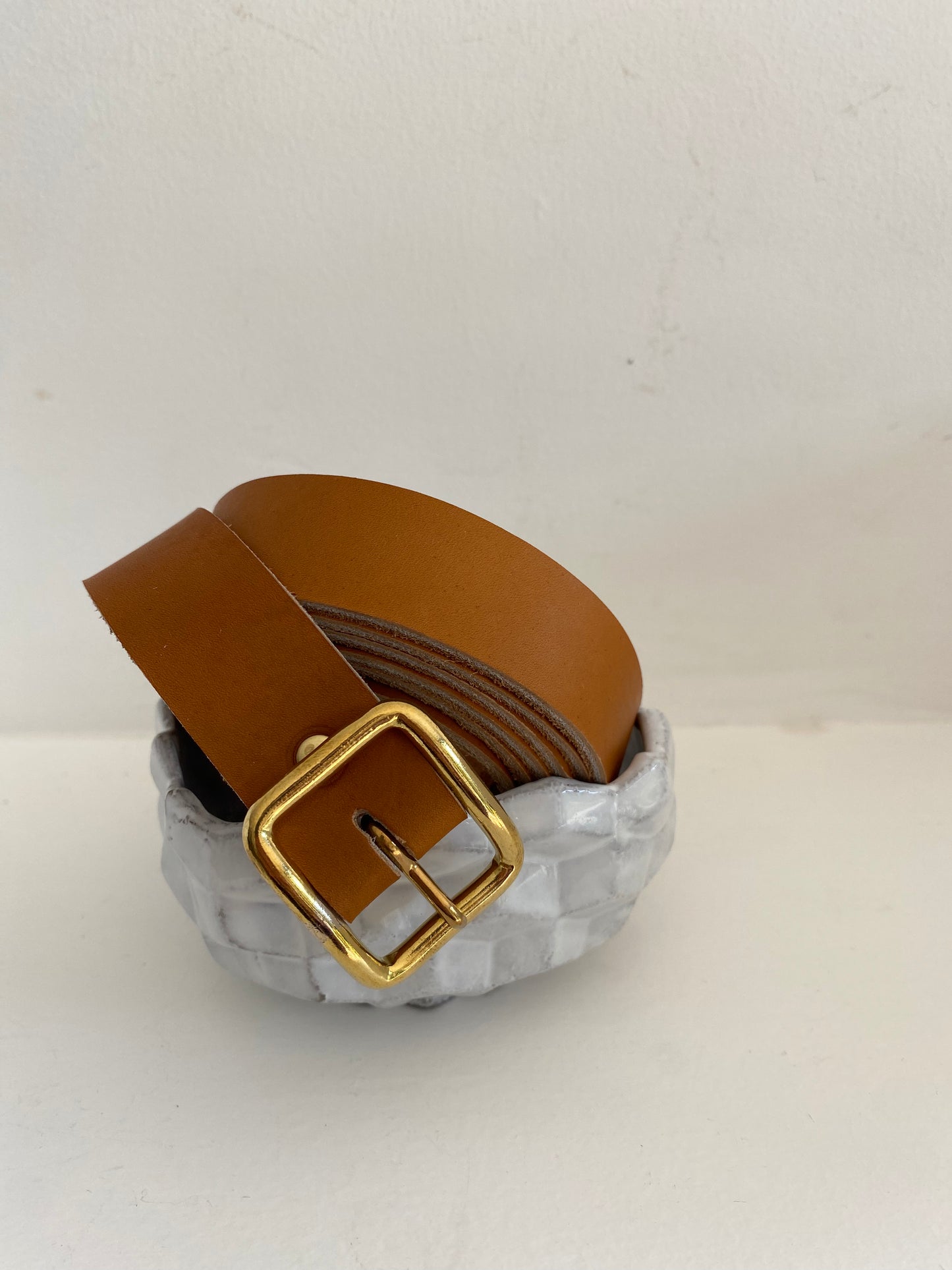 ceinture cuir naturel TRAVERSE fine boucle rectangulaire en laiton