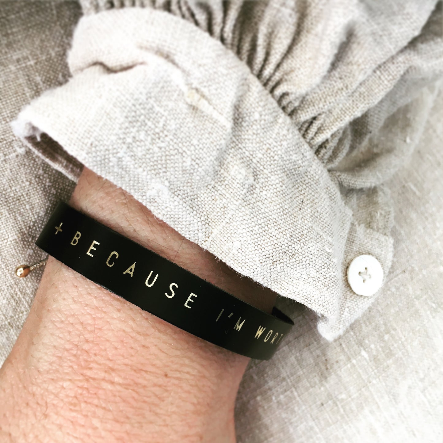bracelet message