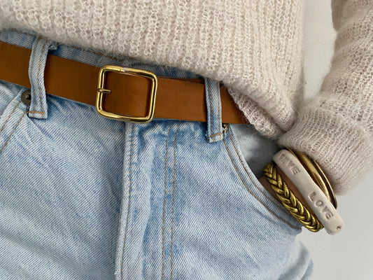 TRAVERSE ceinture fine boucle rectangulaire en laiton cuir de couleur  naturel