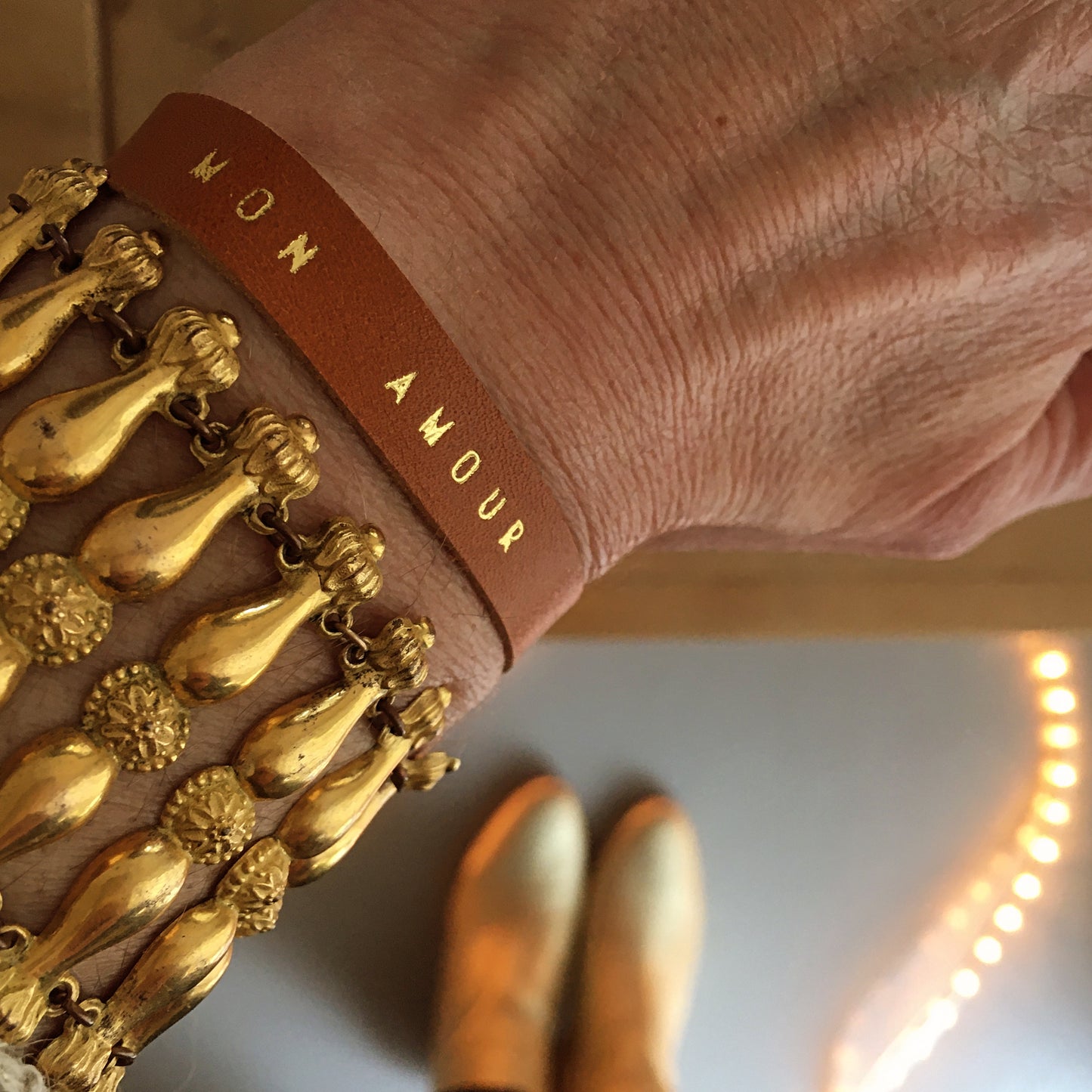 bracelet message