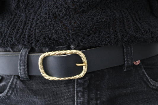 ceinture TRAVERSE boucle torsadée en laiton cuir nuit