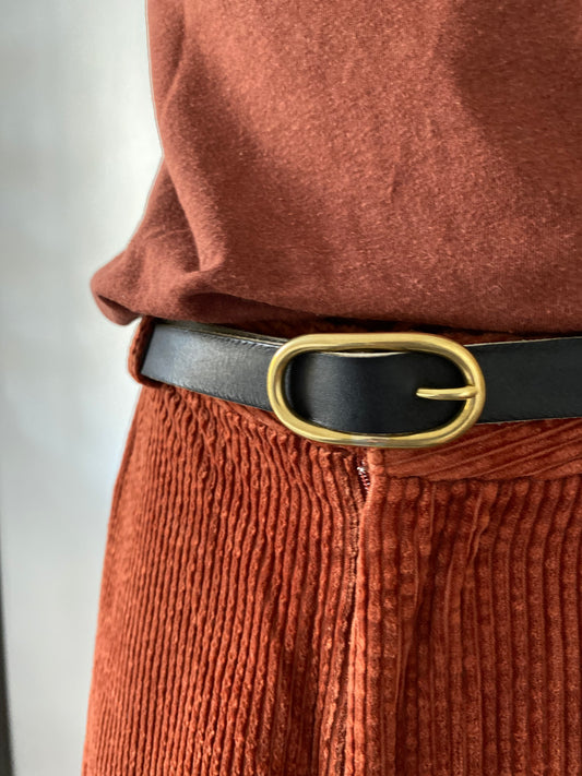 ceinture fine boucle ovale cuir nuit